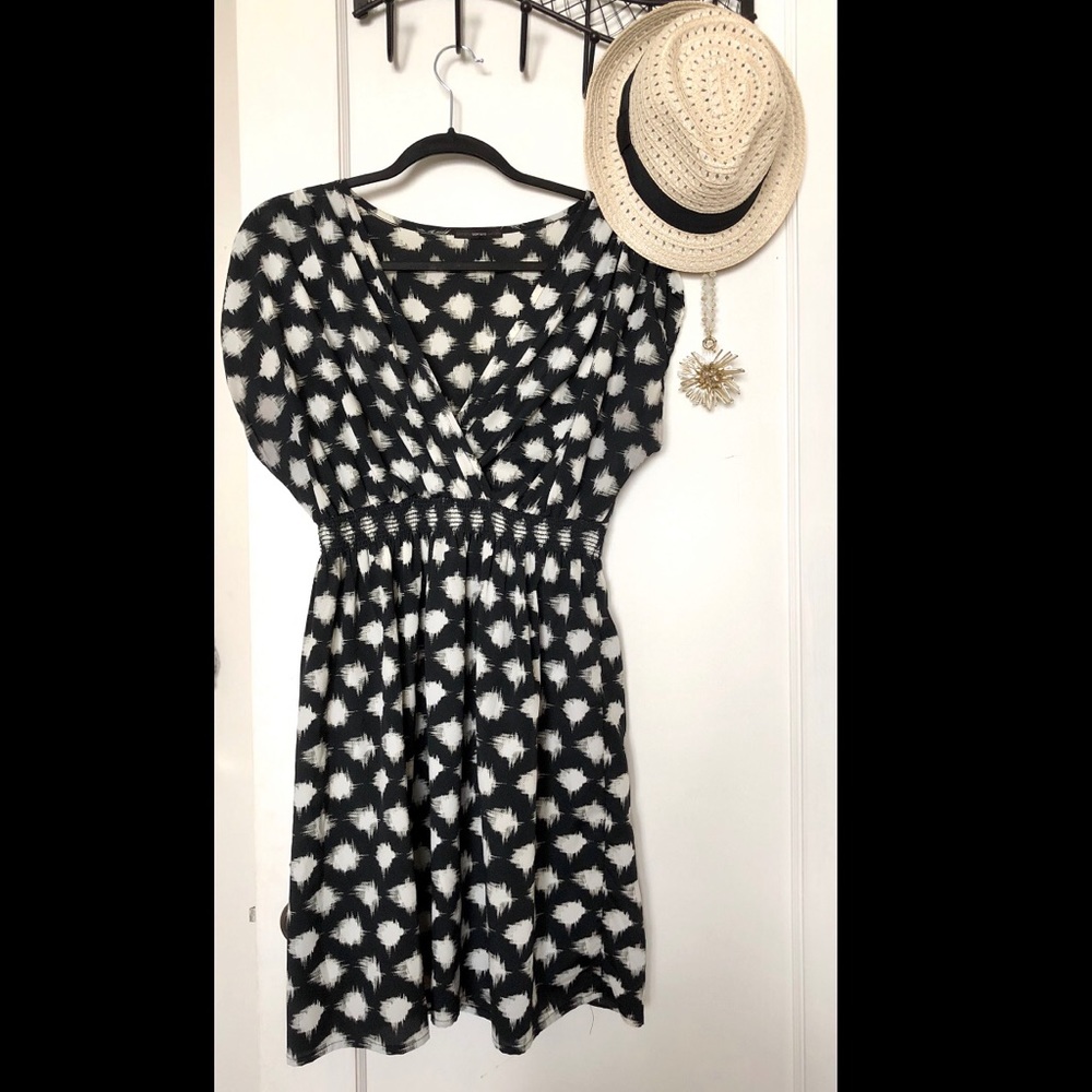 Soprano Black & White Dress